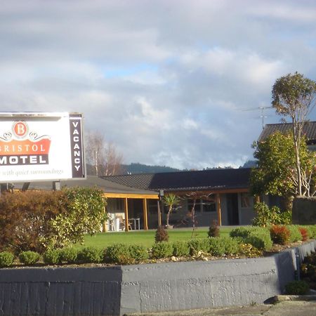 Bristol Motel Upper Hutt Exteriör bild
