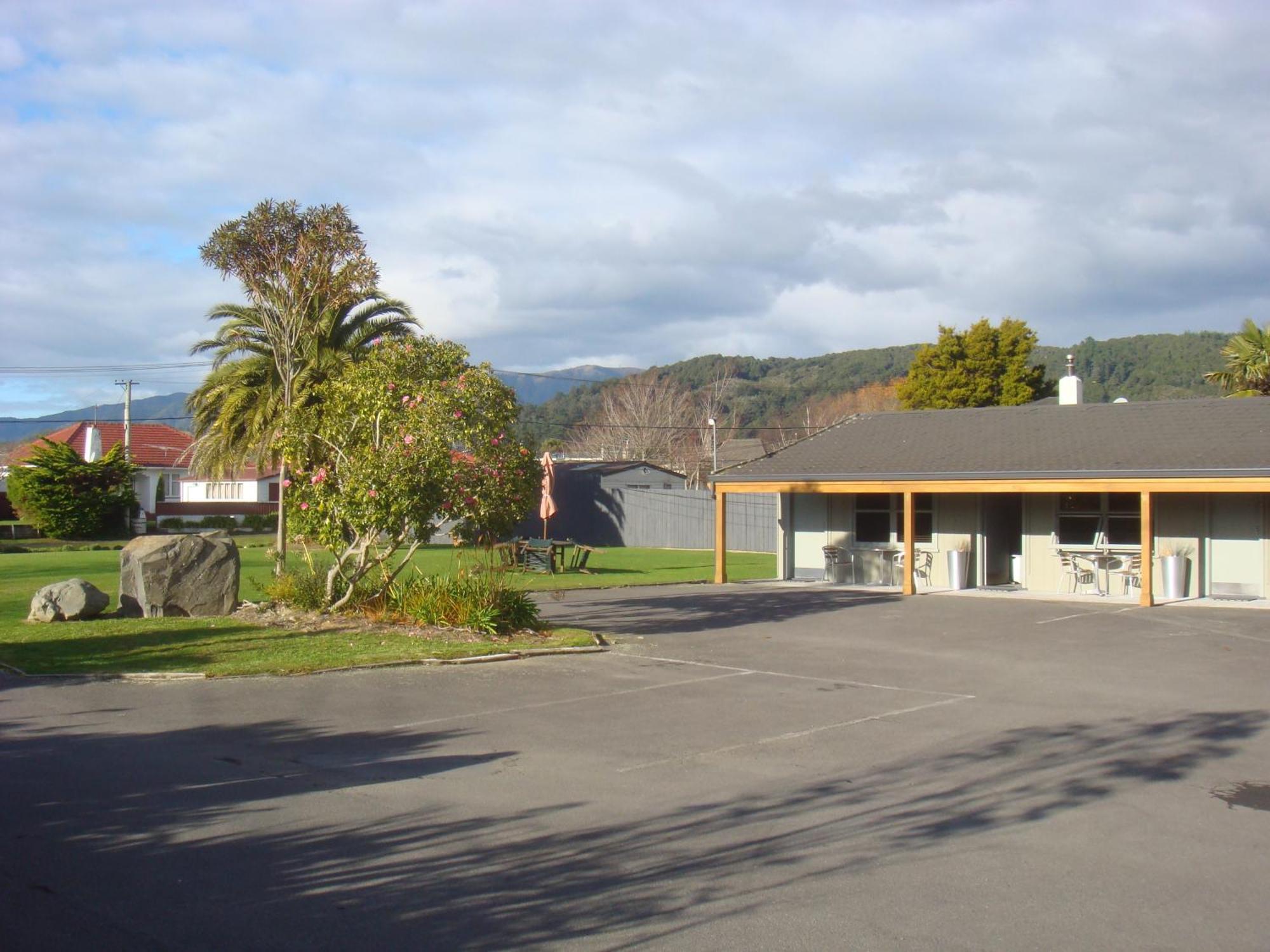 Bristol Motel Upper Hutt Exteriör bild